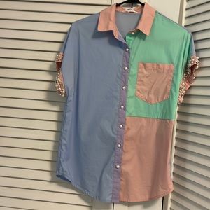 💜Button Down💜 with Pearls